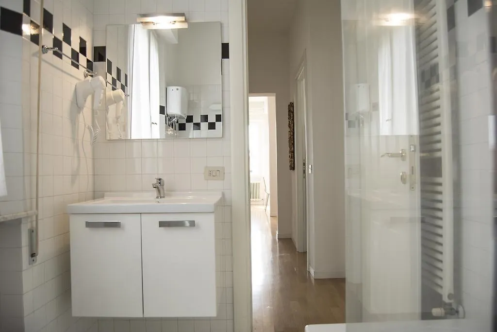 Numero Dodici Appartamento Alpha Apartment